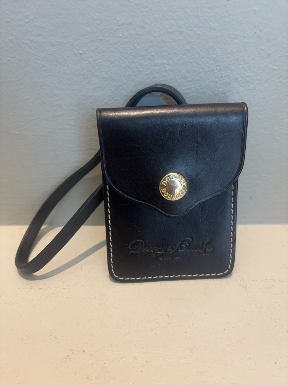 Dooney & Bourke Black Leather wristlet Pouch Gold Accent travel wallet card